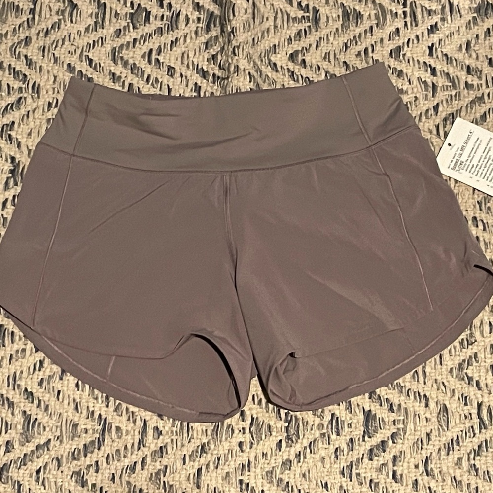 Lululemon NWT Speed It Up Short